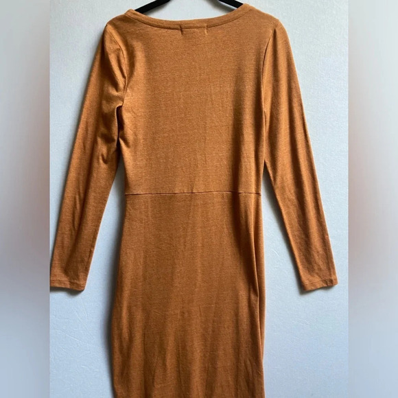 Treasure & Bond long sleeve ruched side slit scoop neck dress Sz  M - Picture 3 of 11